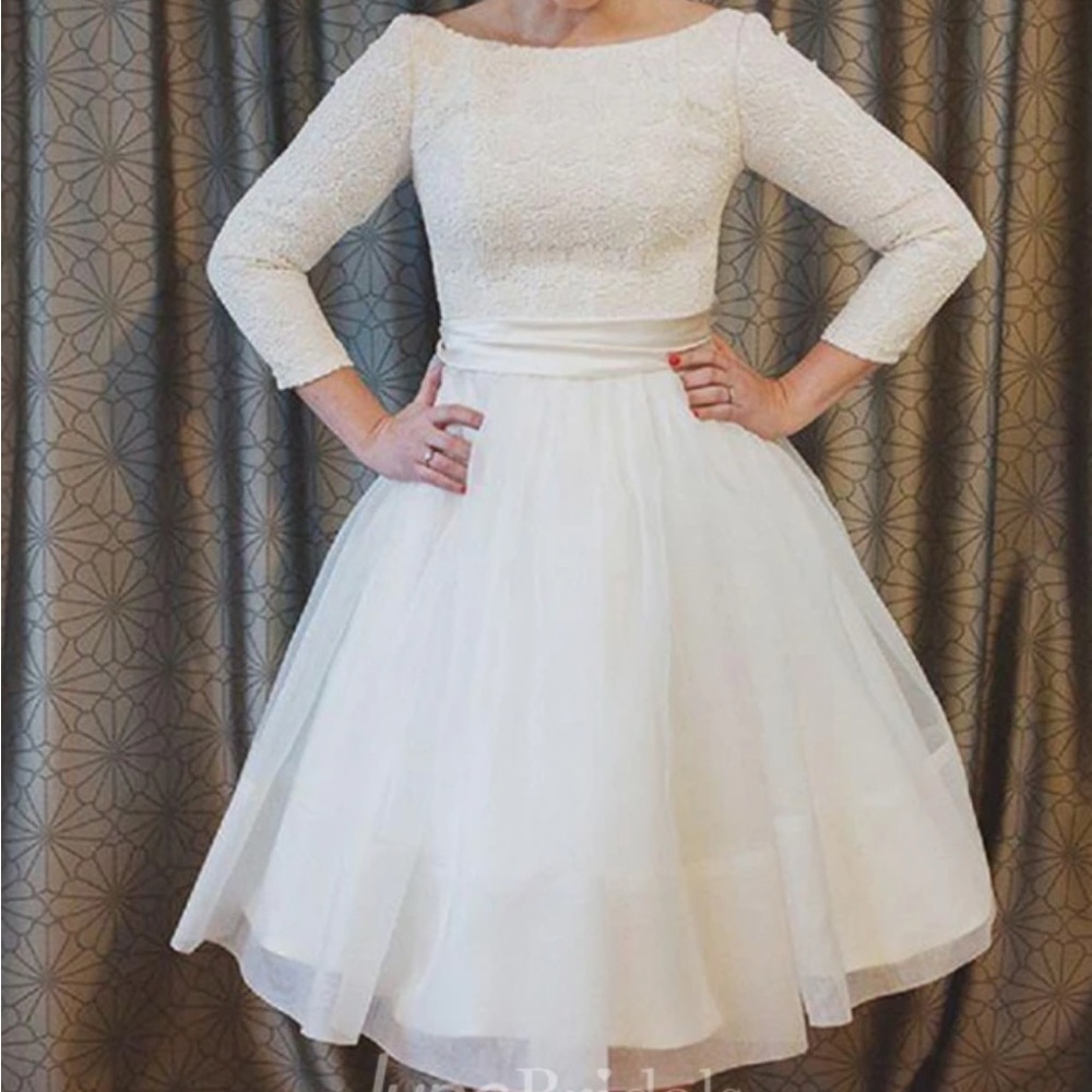 Wedding Dress 20w Vintage Style White Lace Long Sleeve Tea Length